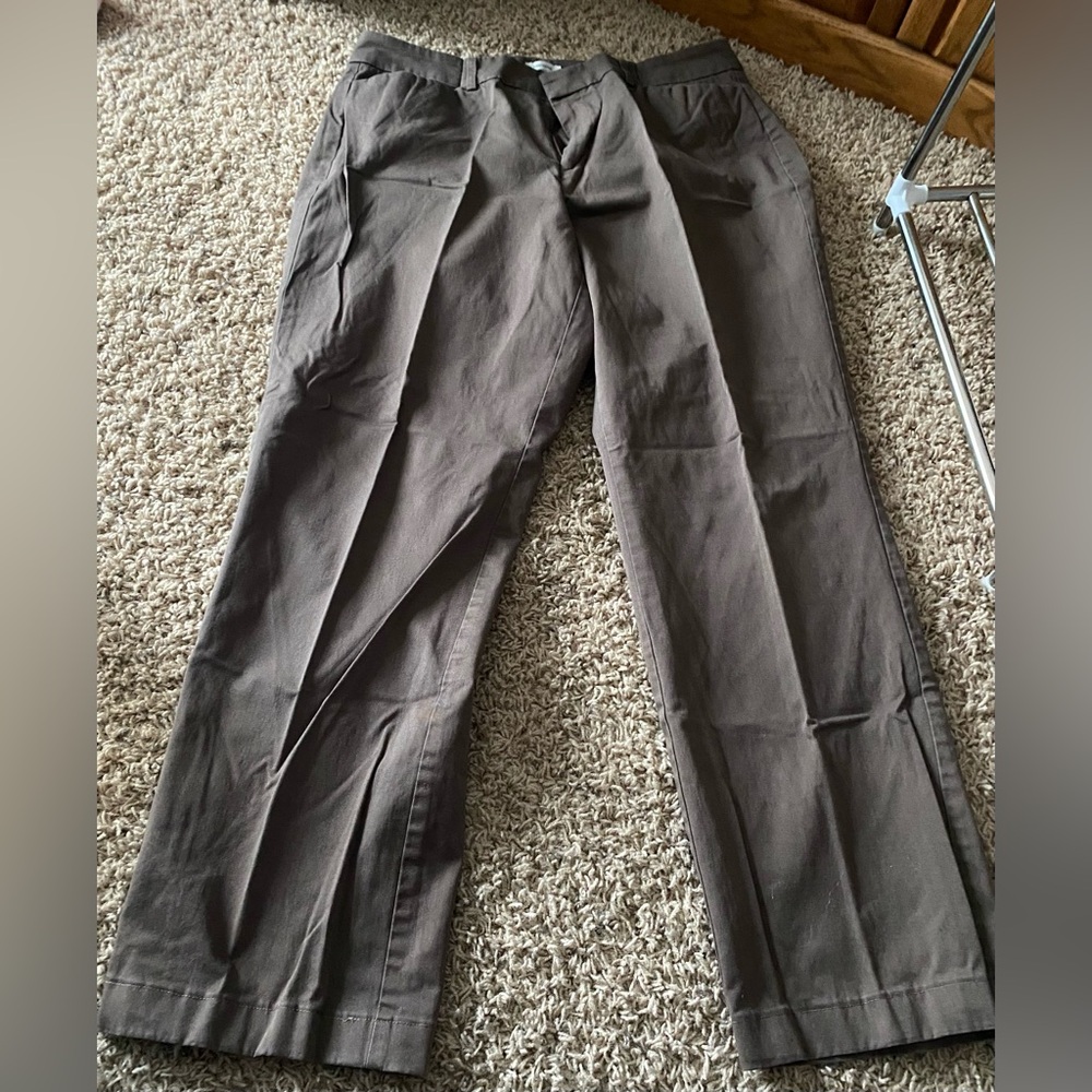Women’s Dockers Tan Chinos